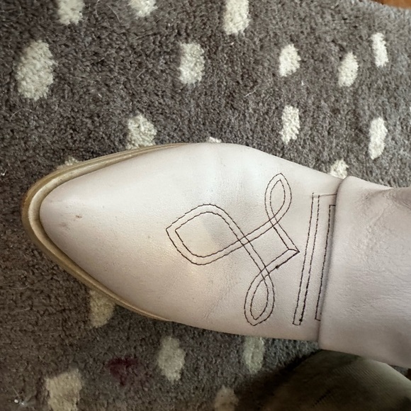 Steve Madden white Lassy cowboy boots 7 - Picture 6 of 11